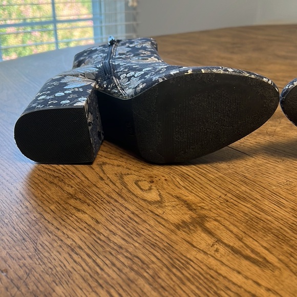 Merona blue/grey/silver short boots 8.5 - Picture 5 of 10